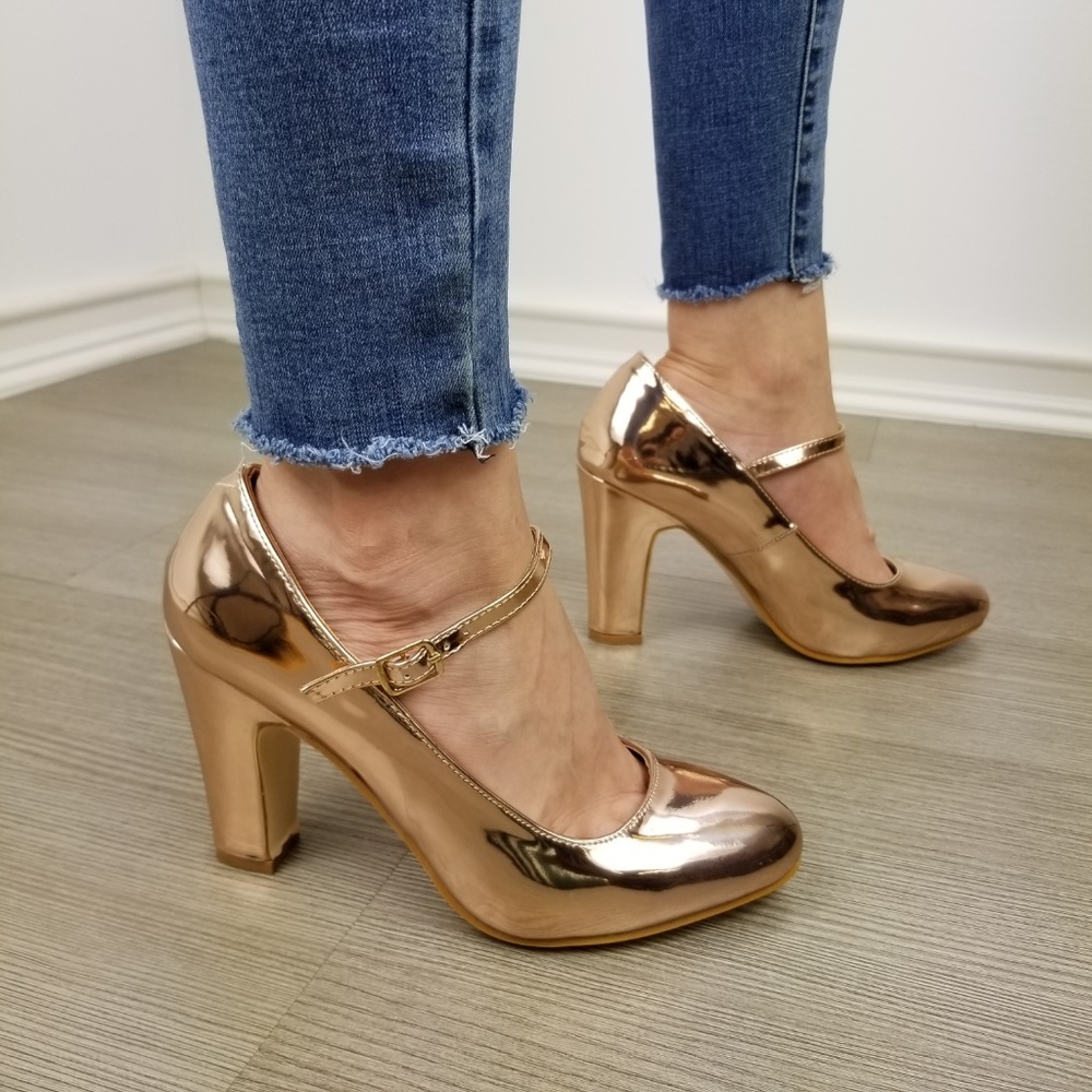 Rose gold metallic round toe pumps - Picture 2 of 7